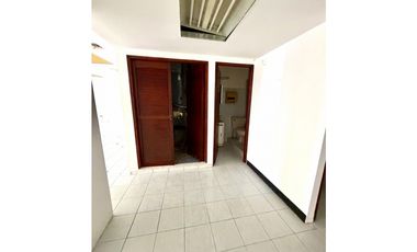 LOCAL COMERCIAL EN VA ESPAÑA – CALLE 51