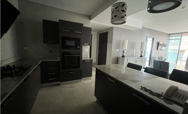 Oportunidad Apartamento con Vista al Mar – Grand Tower, Punta Pacífica