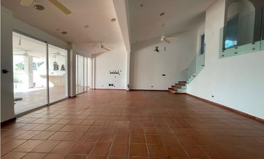 se Vende Casa en Costa Esmeralda