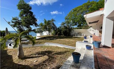 se Vende Casa en Costa Esmeralda