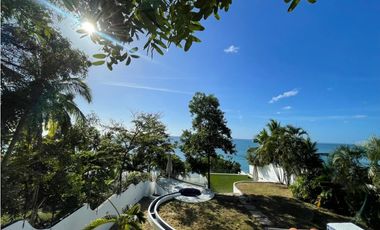 se Vende Casa en Costa Esmeralda