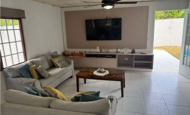 Venta de casa en Chame Bejuco remodelada