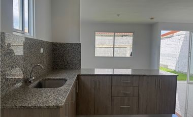 ALQUILO CASA DÙPLEX NUEVA – PH BAMBU GARDENS NUEVO ARRAIJAN