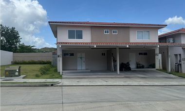 ALQUILO CASA DÙPLEX NUEVA – PH BAMBU GARDENS NUEVO ARRAIJAN