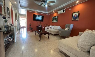 Casa en venta en Residencial Valle Dorado, La Chorrera