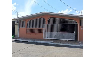 Casa en venta en Residencial Valle Dorado, La Chorrera