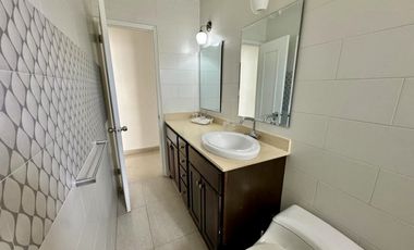 Se vende apartamento en Altos del Golf, PH Villa Gabriela