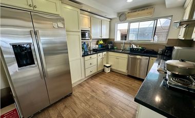 Se vende apartamento en Altos del Golf, PH Villa Gabriela