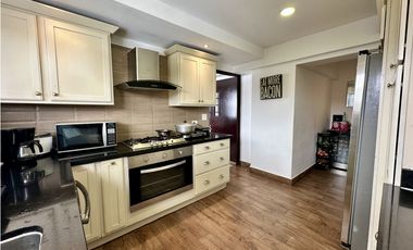 Se vende apartamento en Altos del Golf, PH Villa Gabriela
