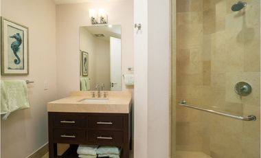 ¡Lujo Frente al Mar! Espectacular Apartamento en Buenaventura