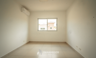 Casa en venta cerca de Altaplaza en Altos del Parque