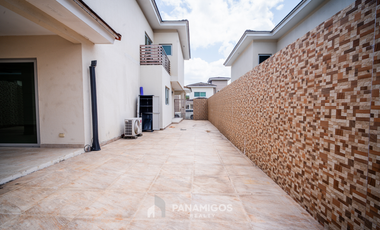 Casa en venta cerca de Altaplaza en Altos del Parque