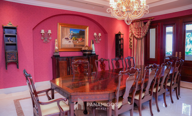 Casa de 4 recamaras de lujo en venta en Royal Pacific