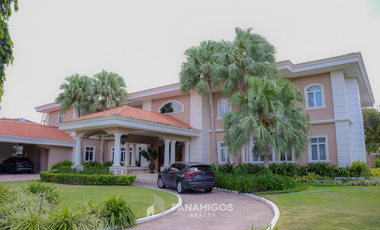 Casa de 4 recamaras de lujo en venta en Royal Pacific