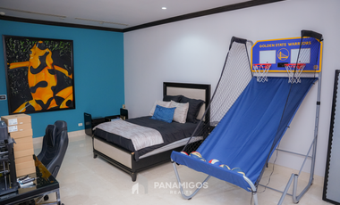 Casa de 4 recamaras de lujo en venta en Royal Pacific