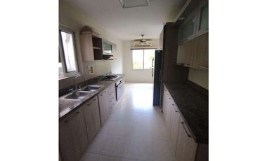 se vende hermosa casa en Versalles