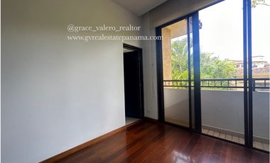 PH Embassy Club casa venta/renta 4 recámaras con baño Clayton Panama
