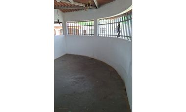 ALQUILER CASA ARRAIJAN