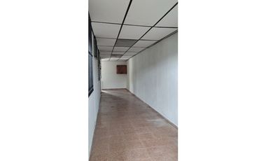 Se Vende Casa Amplia en La Floresta-Arraiján (LM)