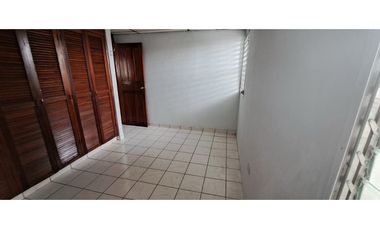 Se Alquila Amplia Casa - La Floresta-Arraiján (LM)