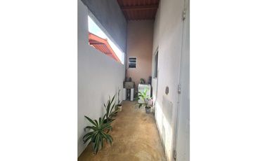 VENDO CASA EN ARBOLEDAS, PANAMA OESTE