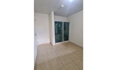 VENDO CASA EN ARBOLEDAS, PANAMA OESTE