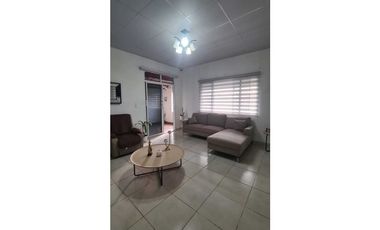 OFERTA - VENDO/ALQUILO CASA EN QUINTAS DEL PACFICO, LA CHORRERA