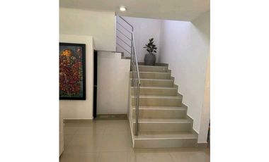 VENDO CASA EN COSTA VERDE - MO