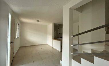 Casa de 72.97m2 en venta en Pedregal. 26-2091