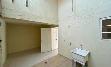 Casa de 72.97m2 en venta en Pedregal. 26-2091