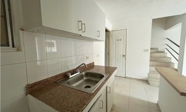 Casa de 72.97m2 en venta en Pedregal. 26-2091