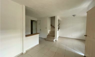 Casa de 72.97m2 en venta en Pedregal. 26-2091