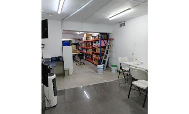 SE VENDE LOCAL EN ALBROOK, PASILLO DE LA CEBRA