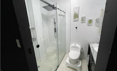 SE VENDE CASA EN LA BOCA