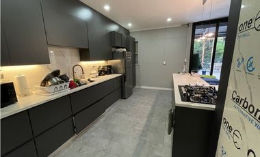SE VENDE CASA EN LA BOCA