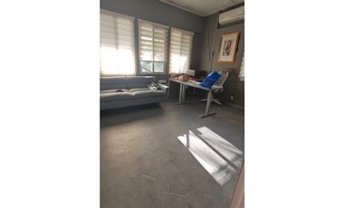 SE VENDE CASA EN LA BOCA