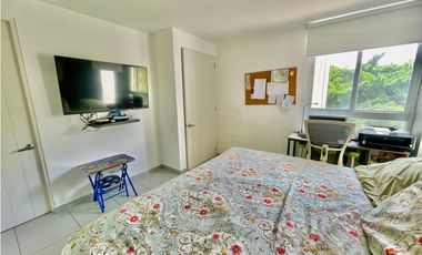 Venta de Apartamento con Línea Blanca en PH Aviñon, El Bosque