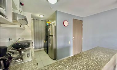 Venta de Apartamento con Línea Blanca en PH Aviñon, El Bosque