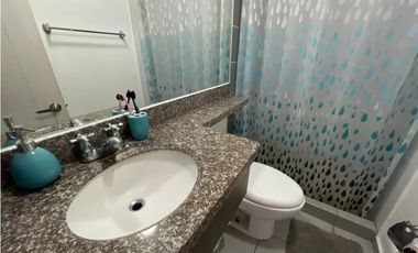 Venta de Apartamento con Línea Blanca en PH Aviñon, El Bosque