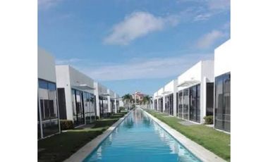Se Vende villa de playa Excelente Precio en Ibiza Village (LM)