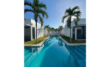 Se Vende villa de playa Excelente Precio en Ibiza Village (LM)