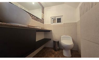 Se Vende casa en Costa Sur -zona exclusiva (LM)