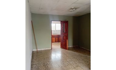 Apartamento Planta Alta  en  Doleguita