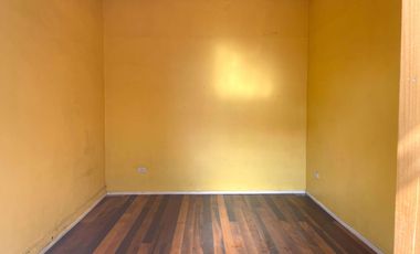 Confortable y versatil casa con uso habitacional o comercial
