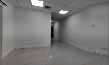 Arriendo oficina hermosa, elegante, Médicos, Abogados, Gtes.