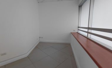 Arriendo oficina hermosa, elegante, Médicos, Abogados, Gtes.