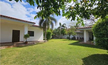 VENTA DE CASA AMOBLADA EN CORONADO (NEGOCIABLE)
