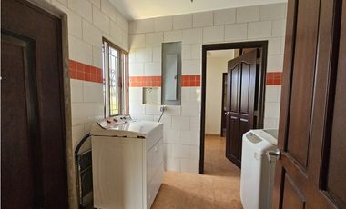 VENTA DE CASA AMOBLADA EN CORONADO (NEGOCIABLE)
