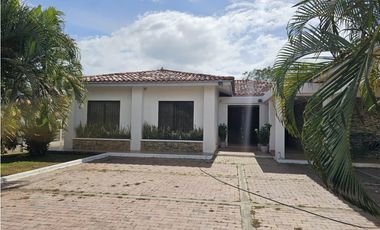 VENTA DE CASA AMOBLADA EN CORONADO (NEGOCIABLE)