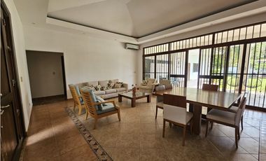 VENTA DE CASA AMOBLADA EN CORONADO (NEGOCIABLE)